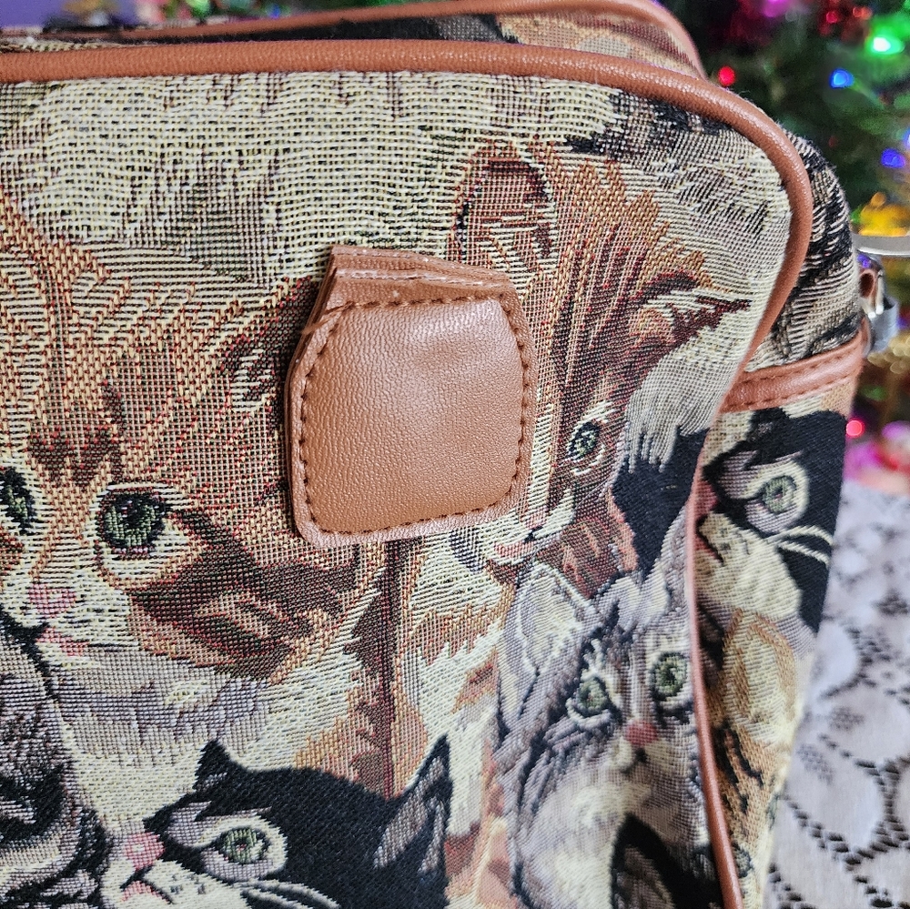 Cat Tapestry Shoulder Bag - Picture 6 of 10